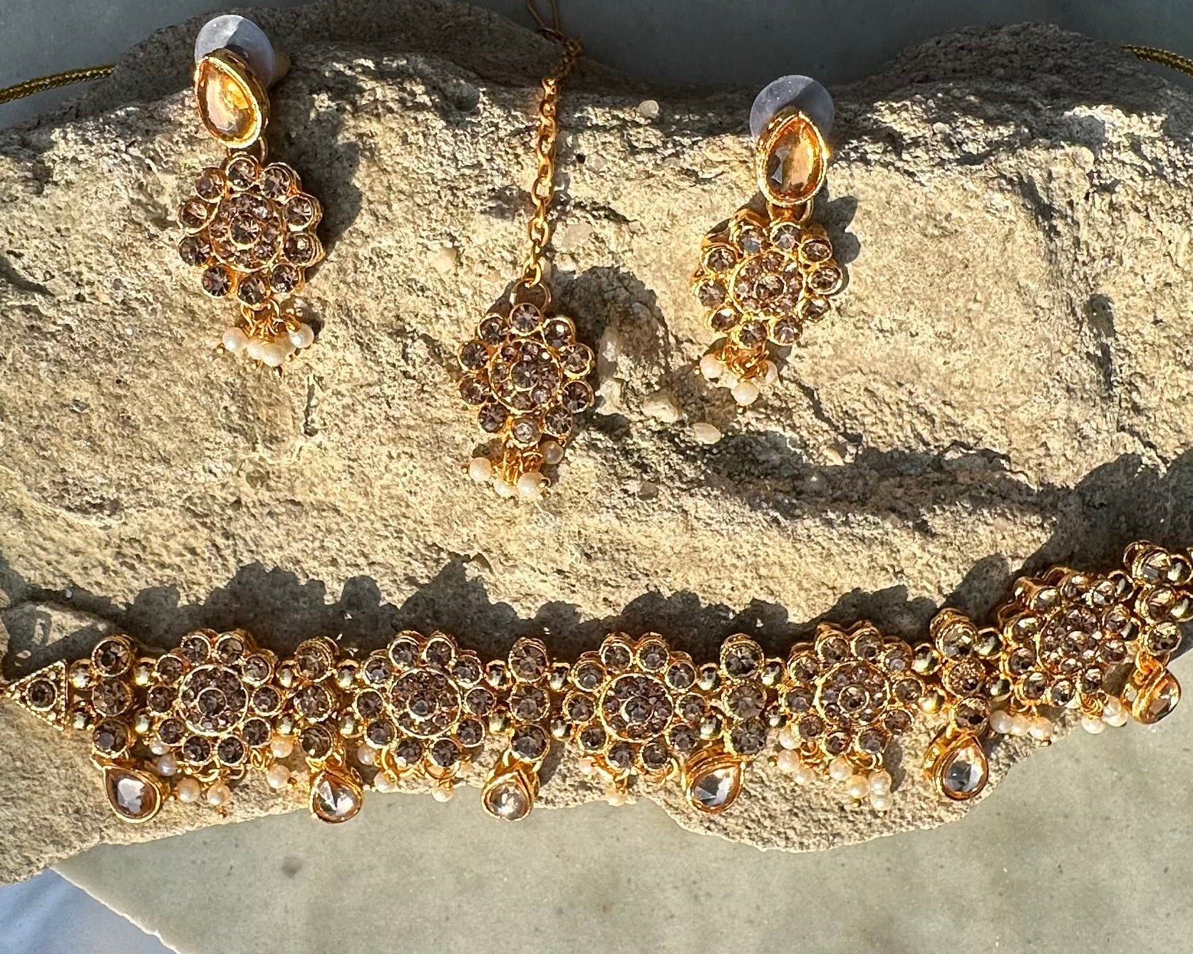 Brown Choker Set