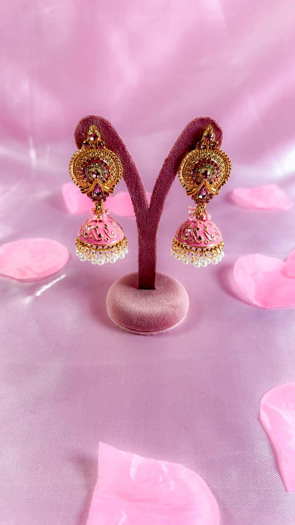 Gulabi Jhumka
