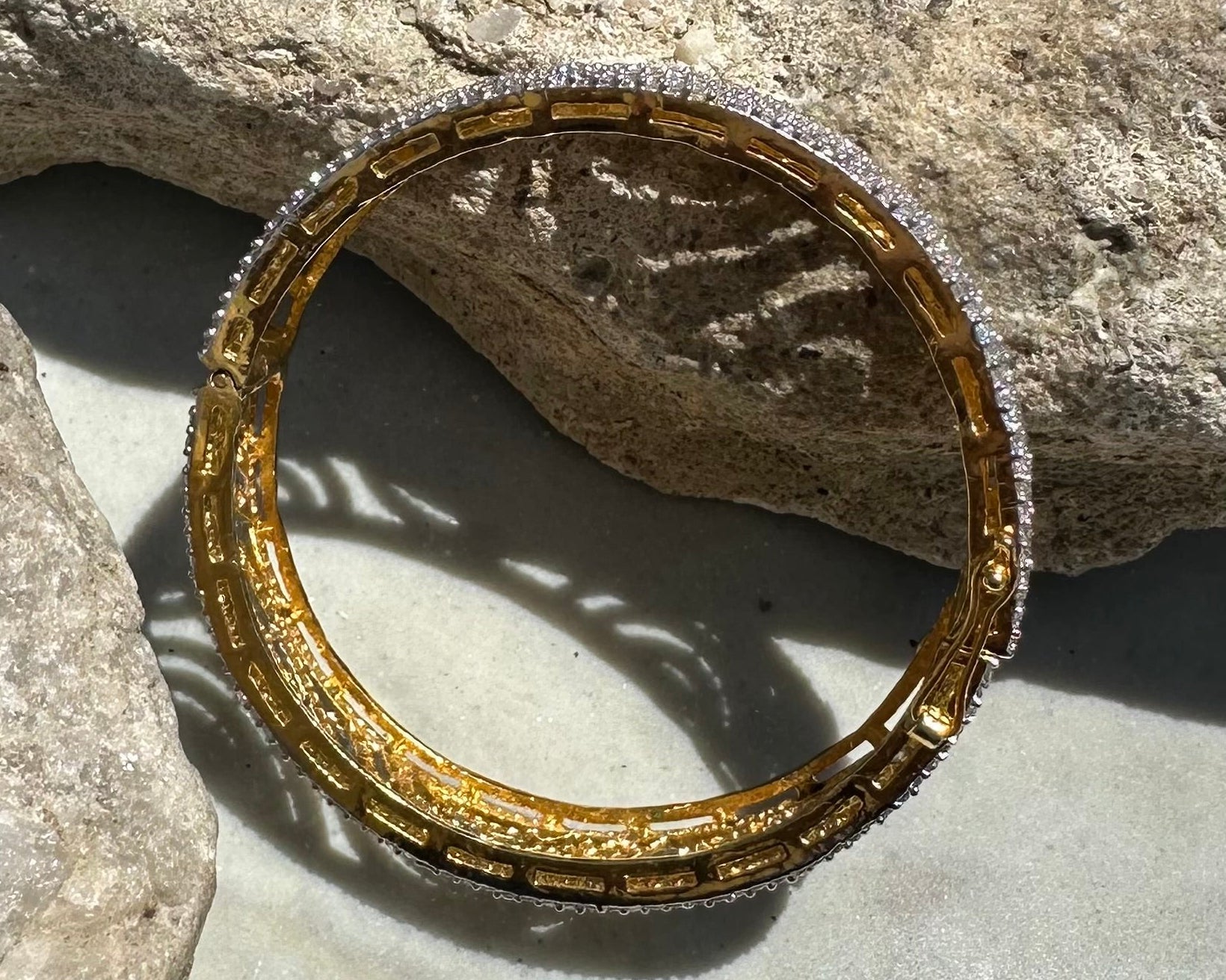 Mirage Kada (Size 2.4 with hinge)