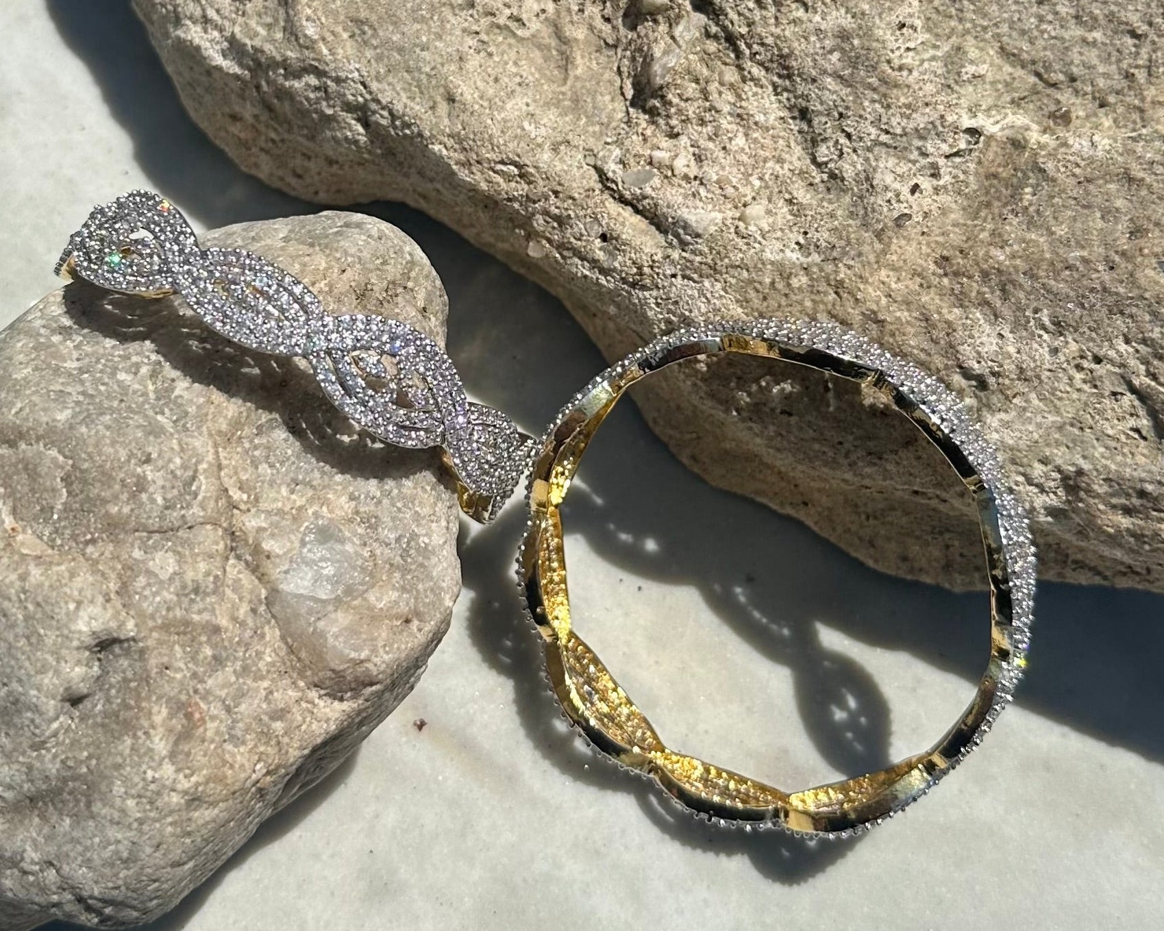Aurelia Wave Bangle (Size 2.4)
