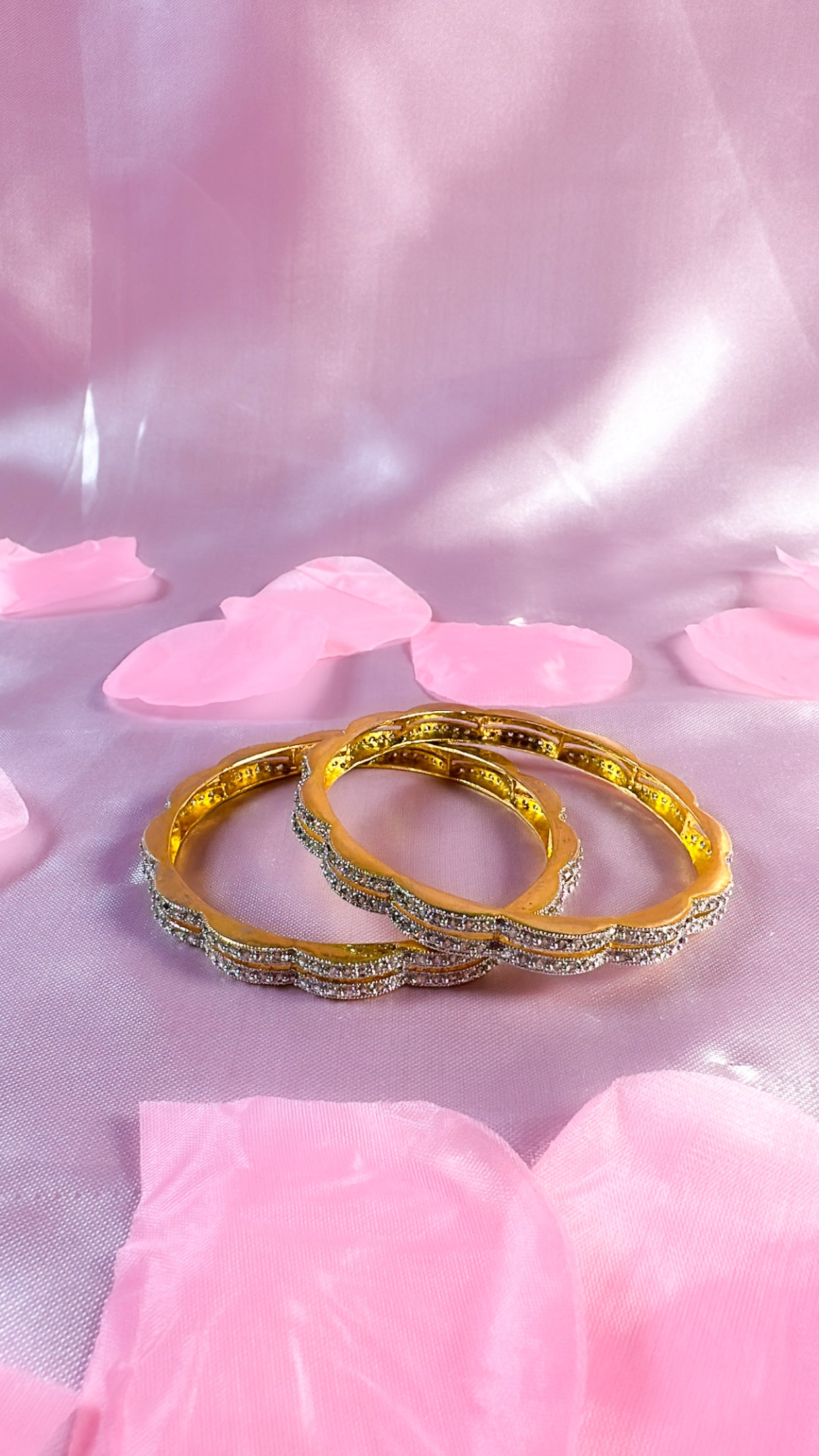 Golden Ripple Bangle (Size 2.6)
