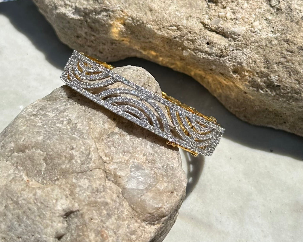 Mirage Kada (Size 2.4 with hinge)