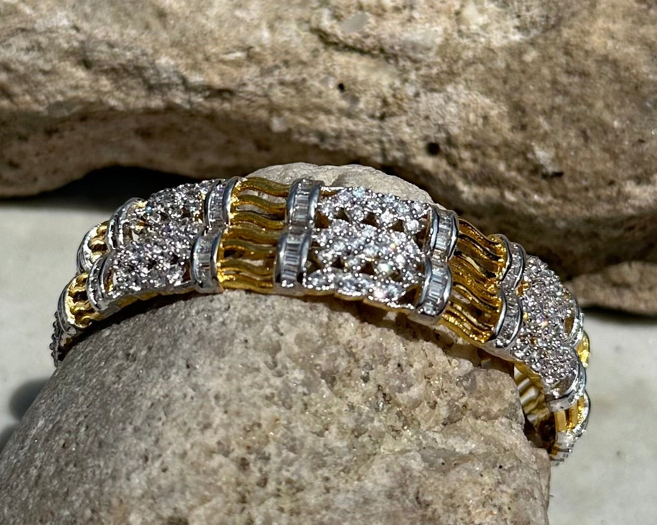 Regan Bangles (Size 2.6)