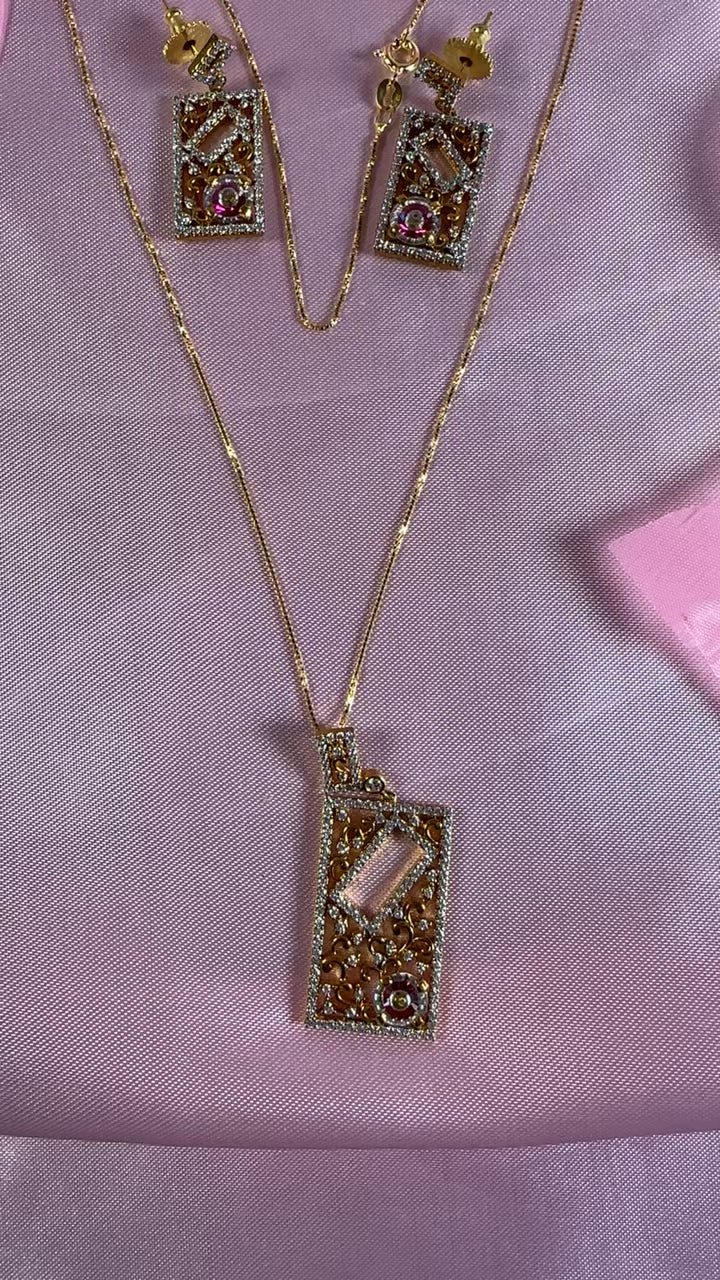 Vintage Geometric Necklace Set